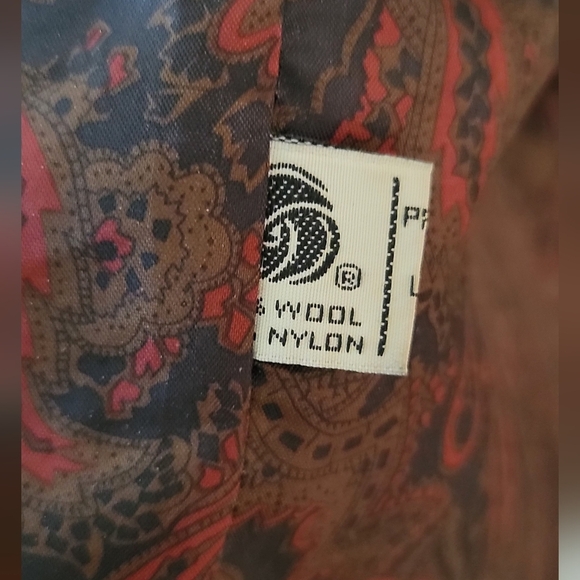 Vintage Signature coats by Miss Harwood dark gray 100% wool button-down coat. - Picture 4 of 4